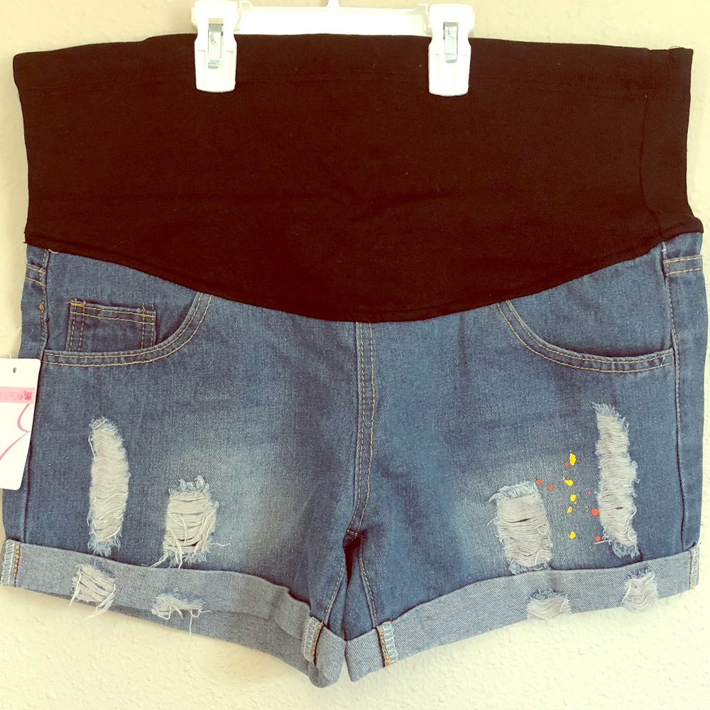 Maternity shorts